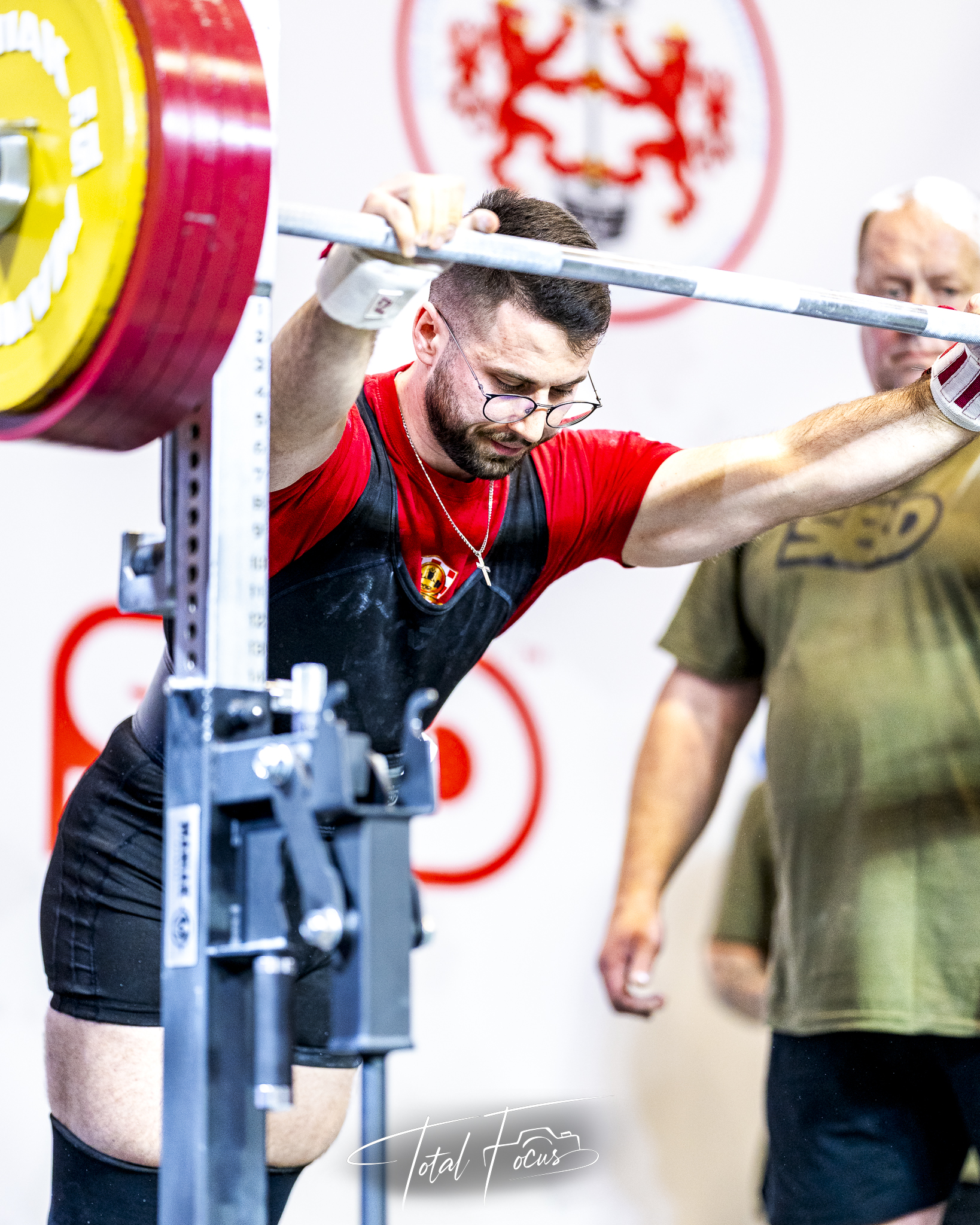 Competitor squat lift